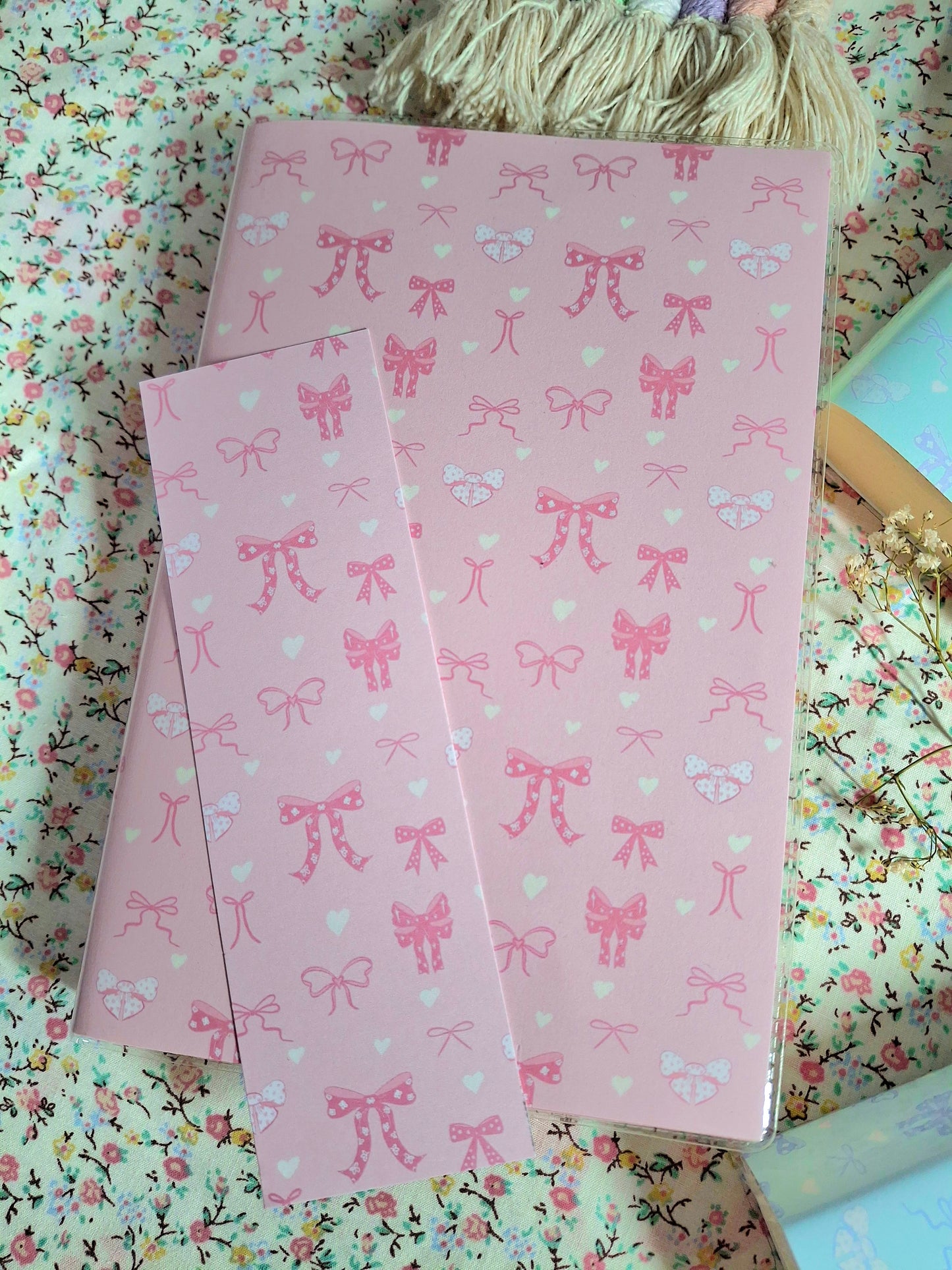 Cute Bow Pattern Protective Interchangeable Book Covers.
