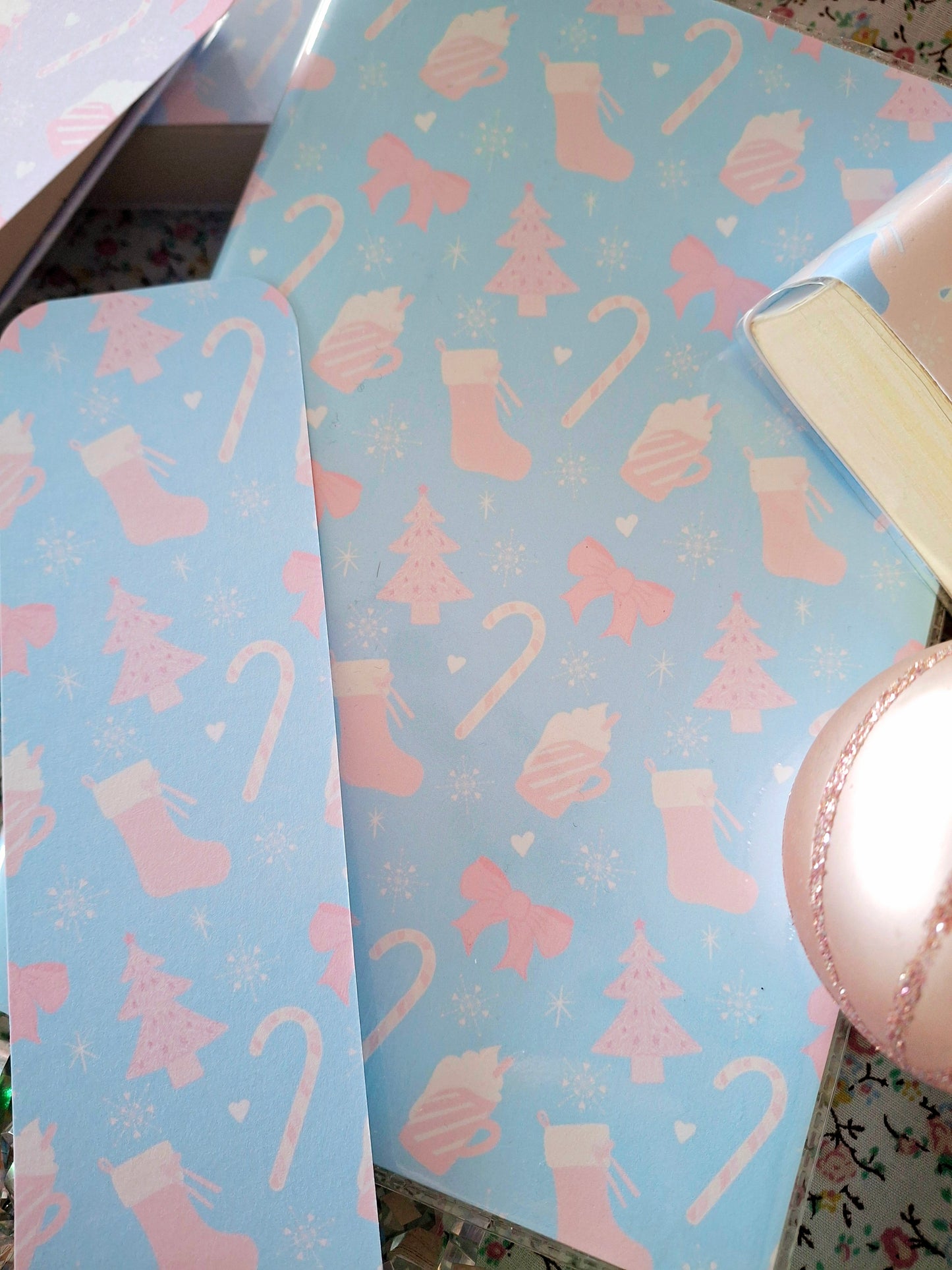 Cute Christmas Protective Interchangeable Book Covers. Romance.
