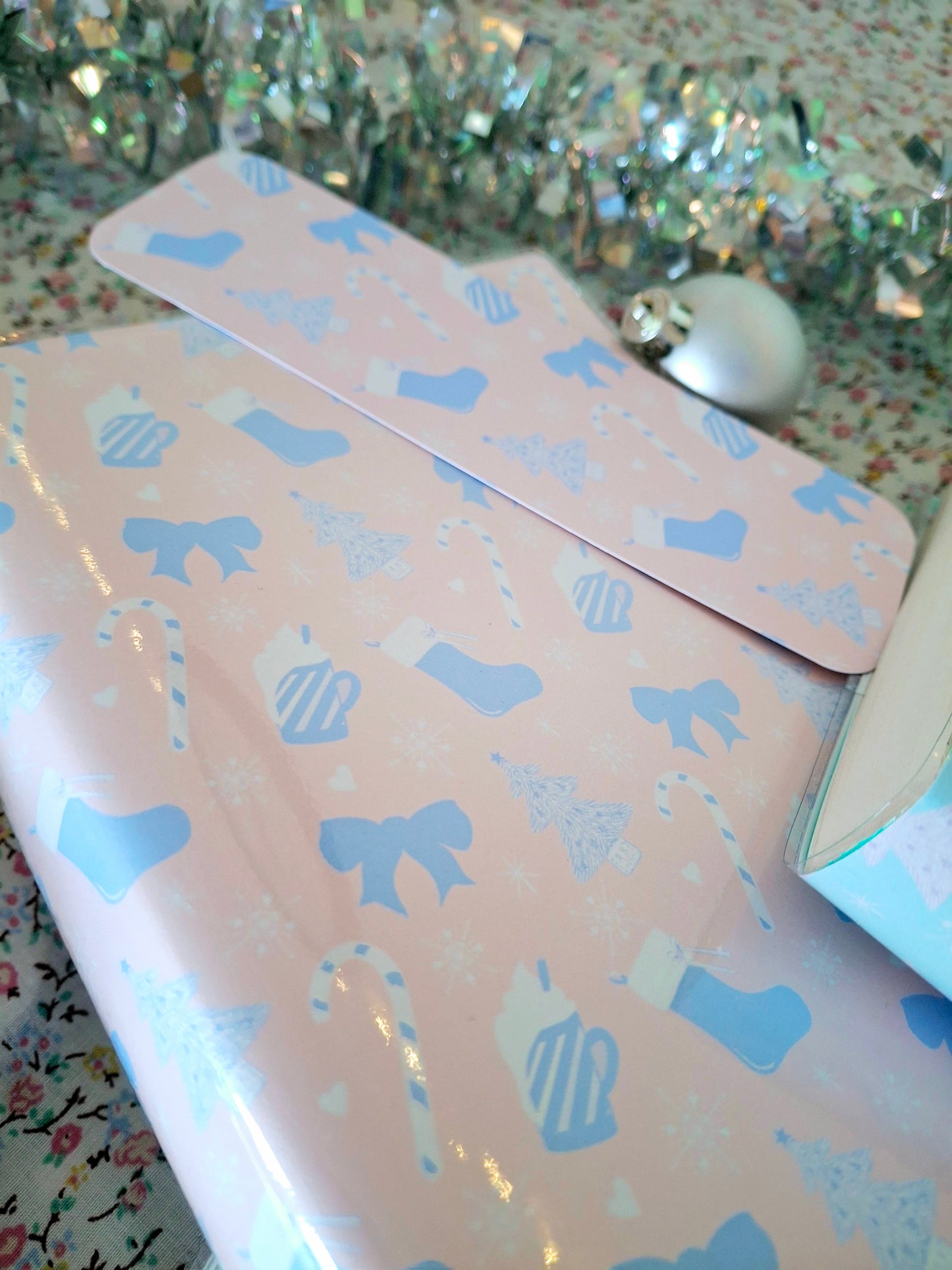 Cute Christmas Protective Interchangeable Book Covers. Romance.